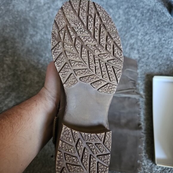 NIB Very G Rooney Taupe/Brown Knee High Size 9.5 Zip-Up Fashion Boots - Picture 4 of 5